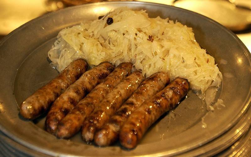 Немецкие колбасы и другие мясные деликатесы