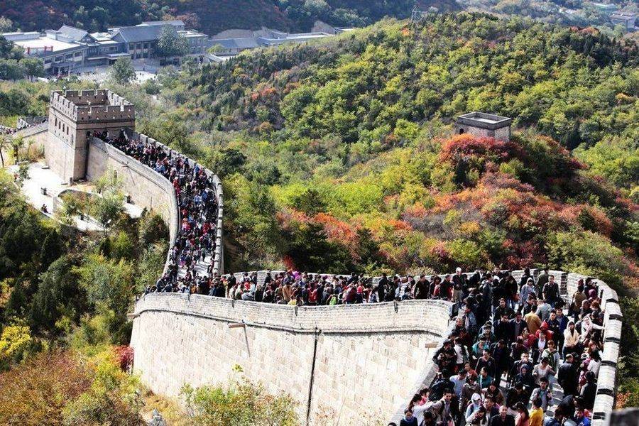 Зачем и почему построили великую китайскую стену, кто ее строил? причины и история возведения