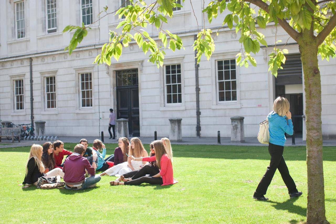 Лучшие университеты великобритании в 2021 году для иностранцев