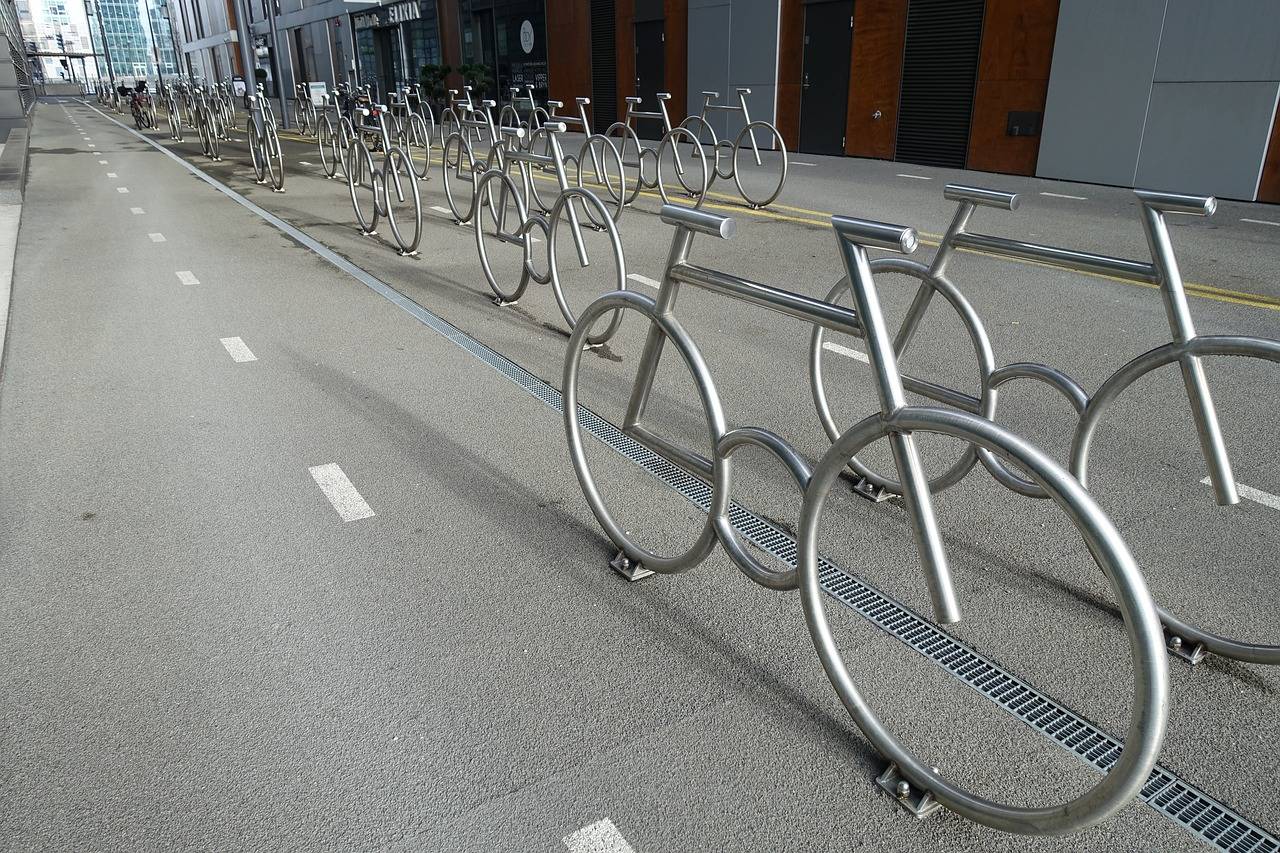 Велосипеды в германии: велосипедные дорожки и парковки