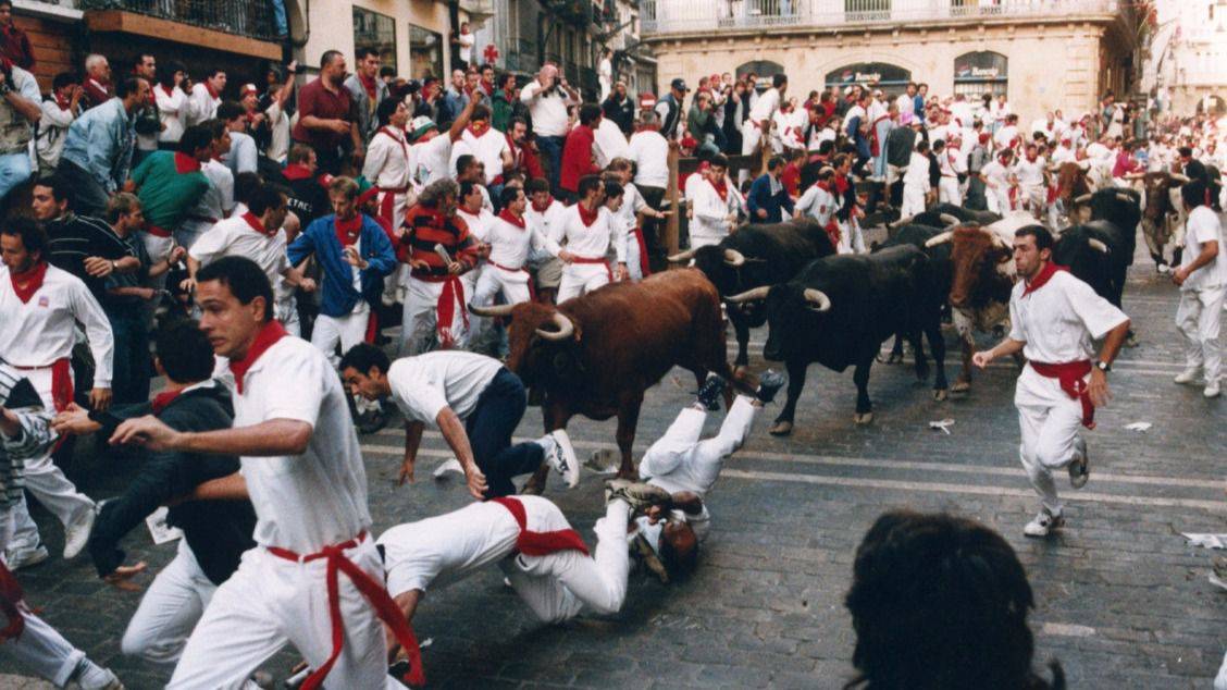 Впервые с 1930-х годов в памплоне 7 июля не проводится бег быков: тогда помешала гражданская война в испании, сегодня – карантин из-за covid-19