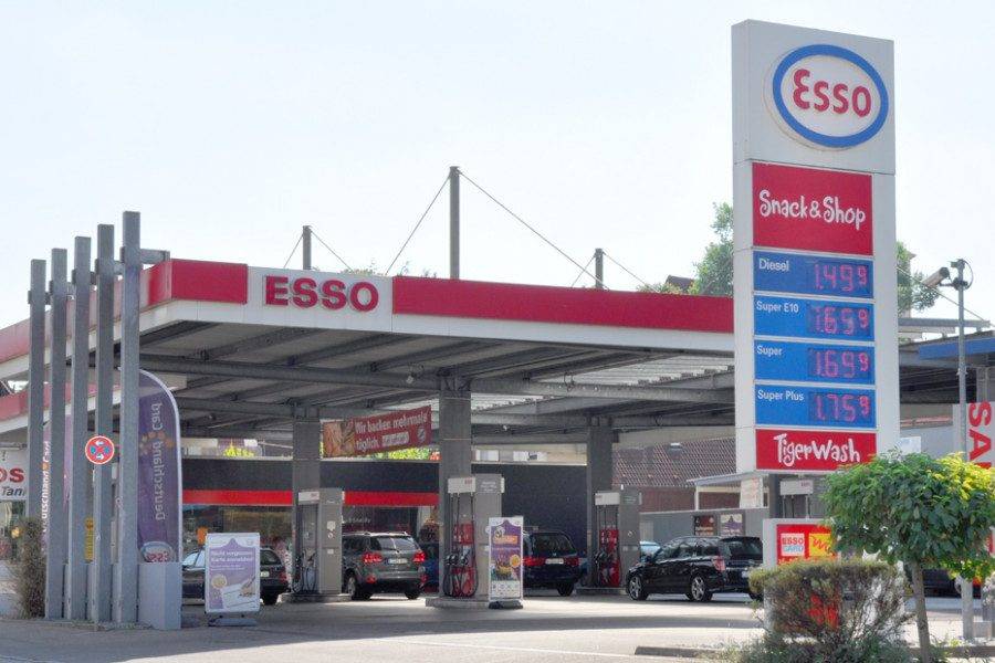 Цена бензина и особенности работы заправок в Германии