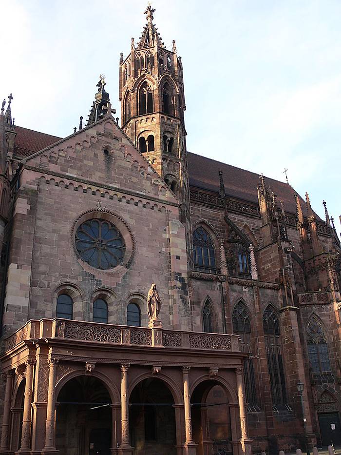 Кафедральный собор в страсбурге: интересные факты и посещение | поездка во францию
