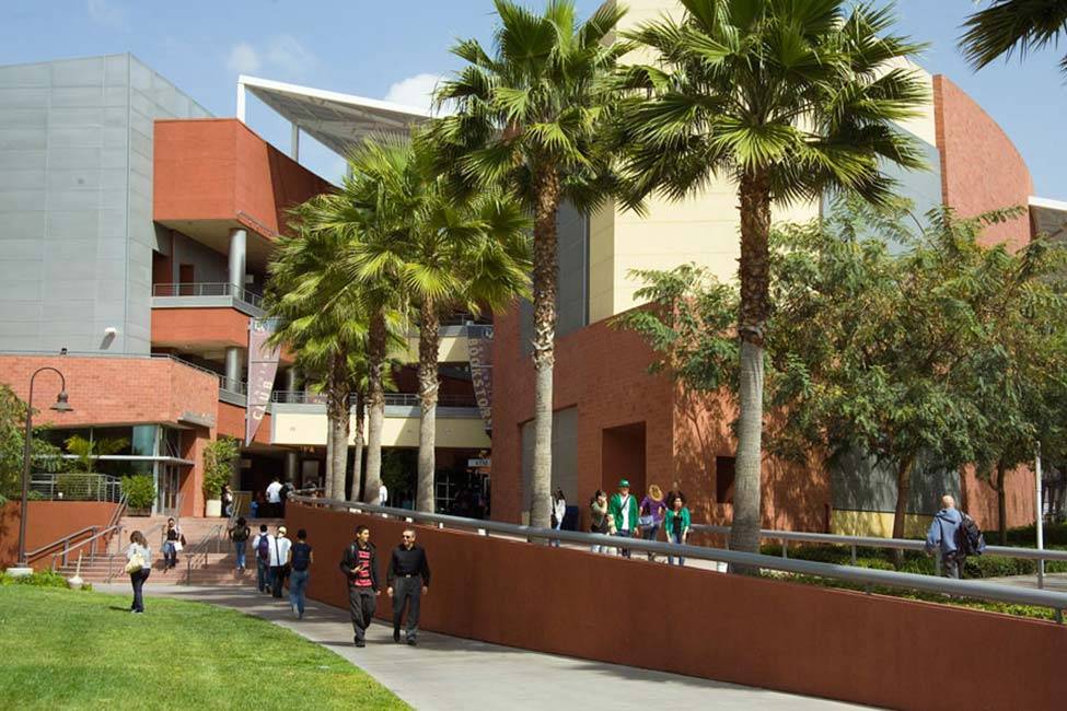 Studyqa  — калифорнийский университет в лос-анджелесе — лос-анджелес — соединённые штаты: стоимость, рейтинг, программы, требования к поступающим