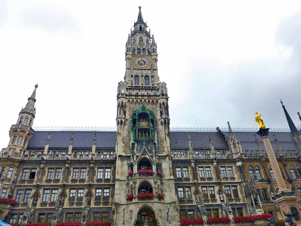 Старая ратуша, мюнхен (германия): история, фото, как добраться, адрес
на карте и время работы в 2021