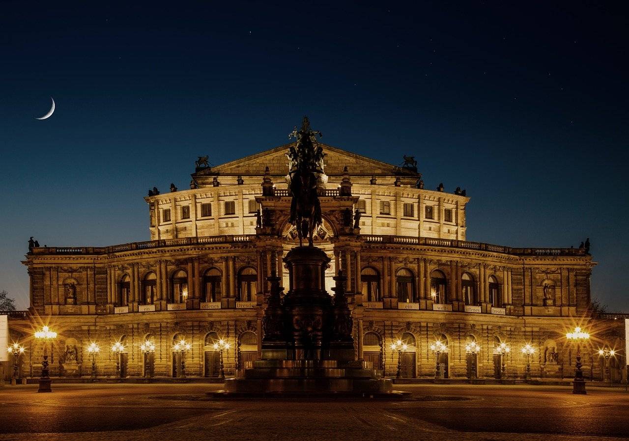 10 самых красивых оперных театров в мире