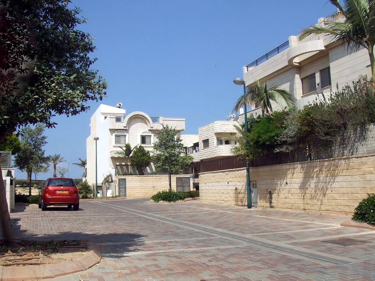Как снять квартиру в израиле без посредников, через маклера? расценки аренды жилья.