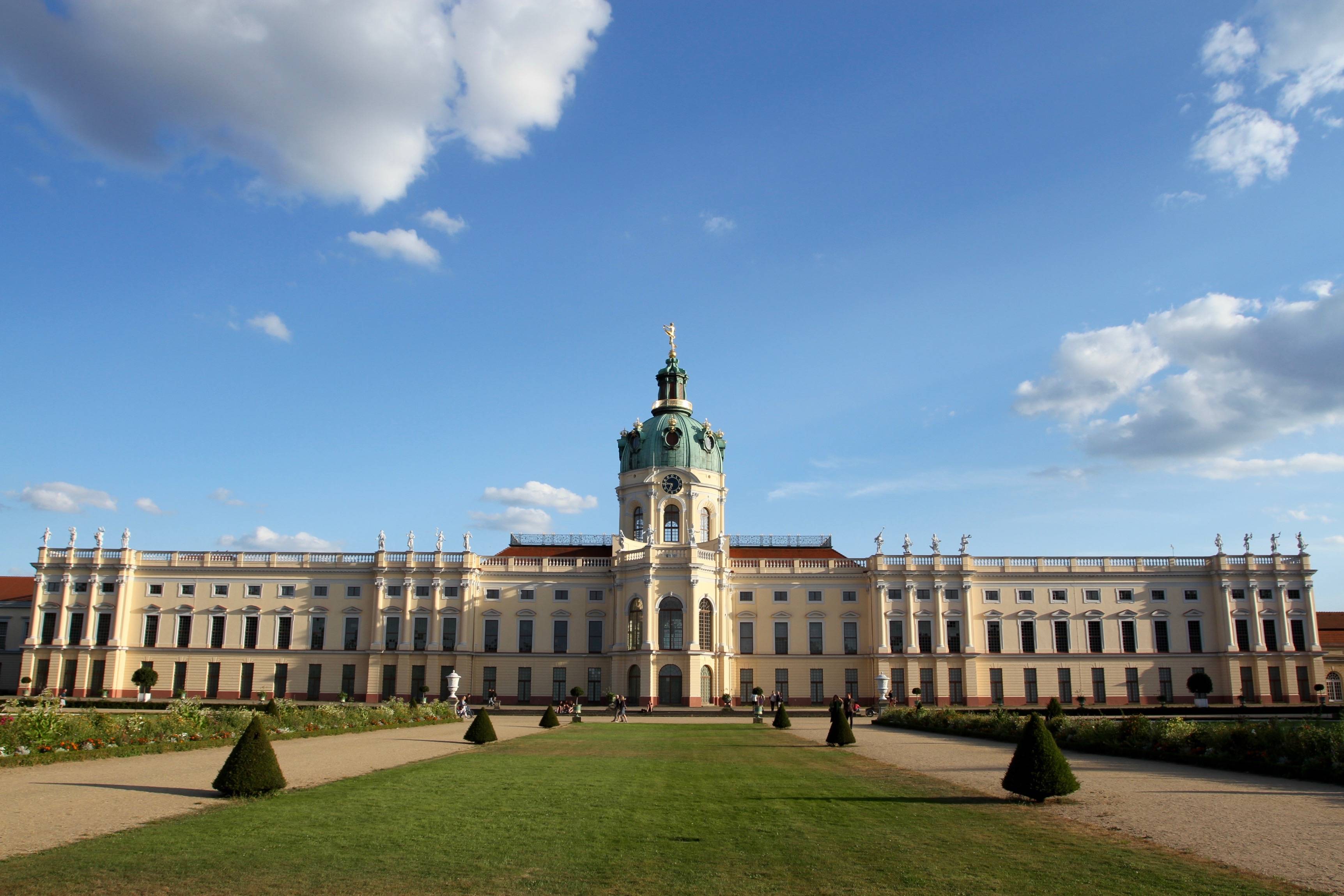Замок шарлоттенбург в берлине: описание, история создания, как добраться