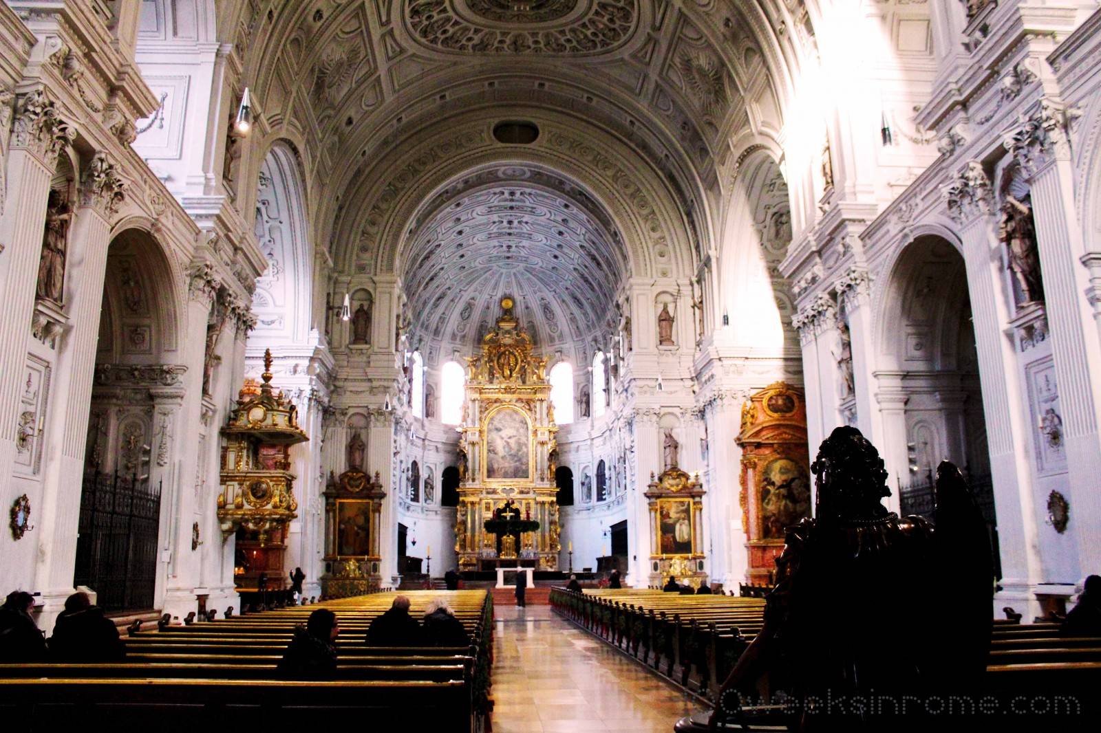 Церковь святого петра в мюнхене: история, описание и архитектура собор