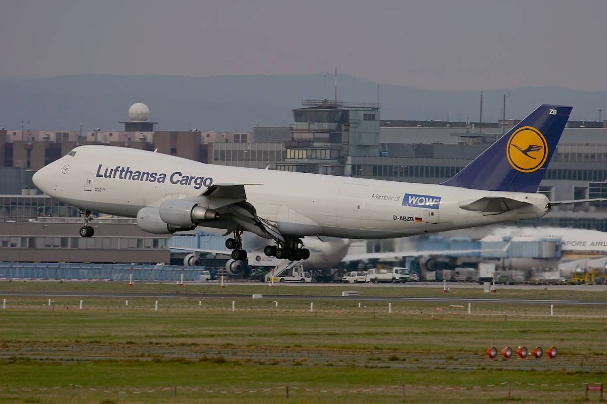 Lufthansa cargo — википедия