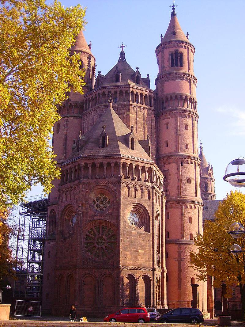 Имперский Вормсский собор в Германии