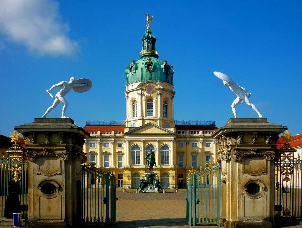 Достопримечательности Германии: замок Шарлоттенбург в Берлине