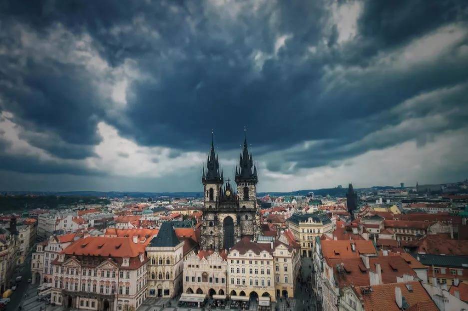 Выбираем лучшее время года для посещения столицы Чехии: погода и климат в Праге по месяцам