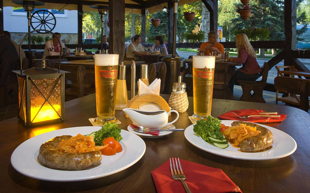 Где поесть в праге вкусно и недорого ℹ️ лучшие пивные рестораны в центре праги, цены и меню в чешских кафе, национальные блюда чехии