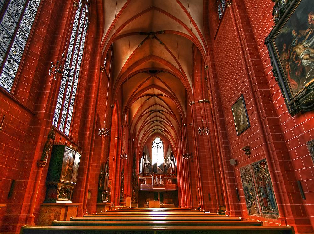 Ульмский собор в германии: внешний вид и внутренний интерьер храма