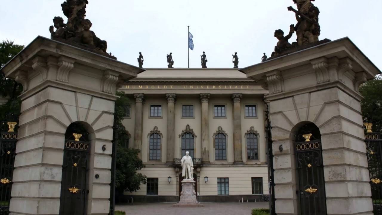 Берлинский университет имени гумбольдта – старейший в столице германии. фото