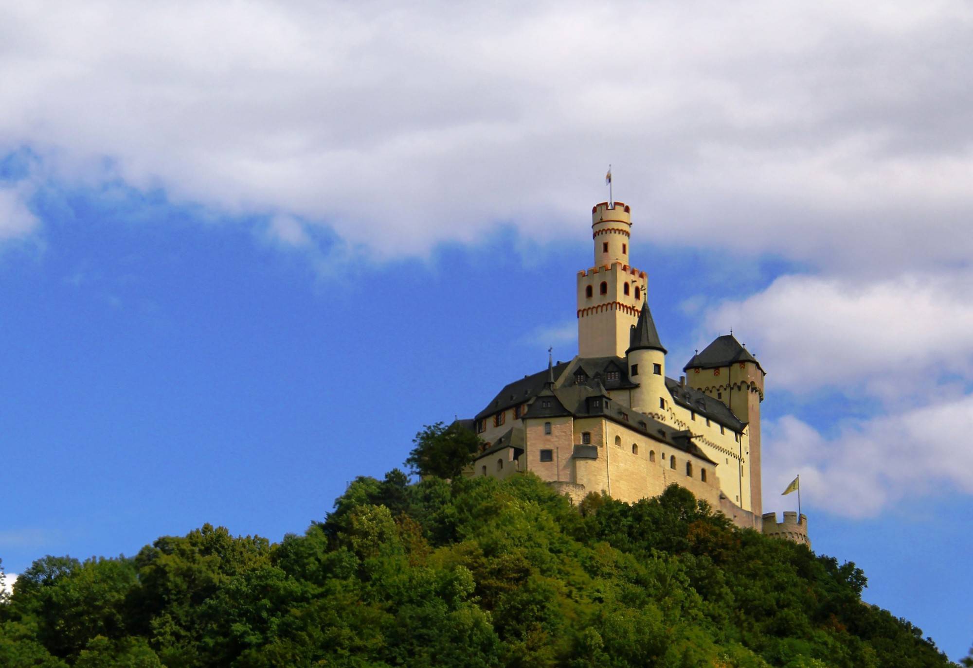 Гейдельбергский замок и самая большая винная бочка в мире