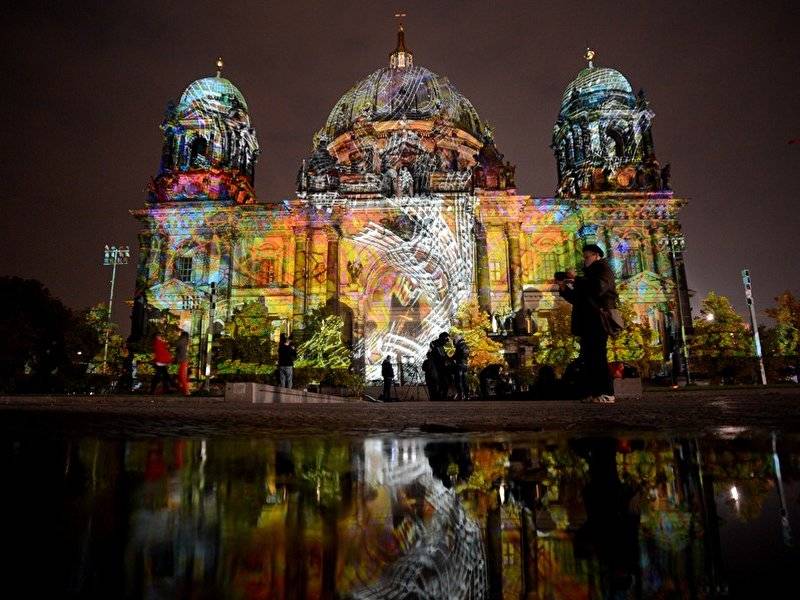 Зрелищный фестиваль светового искусства в Берлине