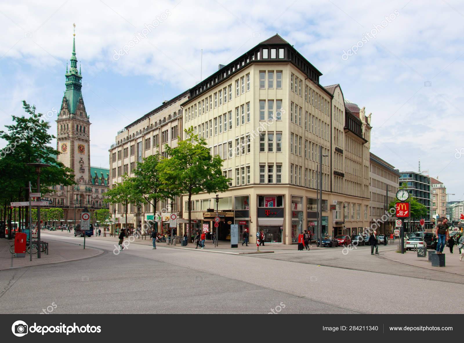 Где купить редкие сувениры и одежду в гамбурге - ваш личный путеводитель по городам европы