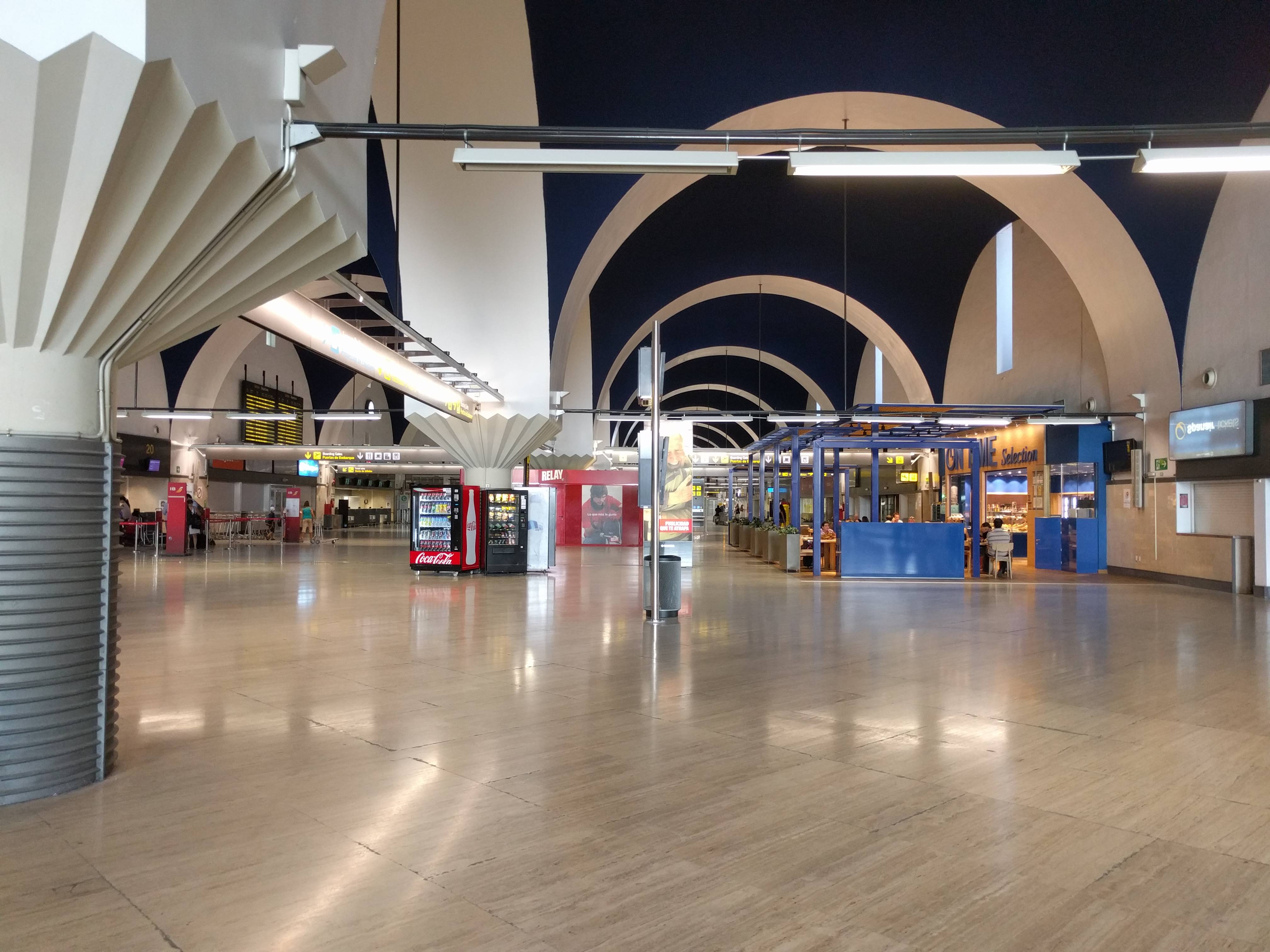 Севильский аэропорт – второй воздушный вокзал андалусии