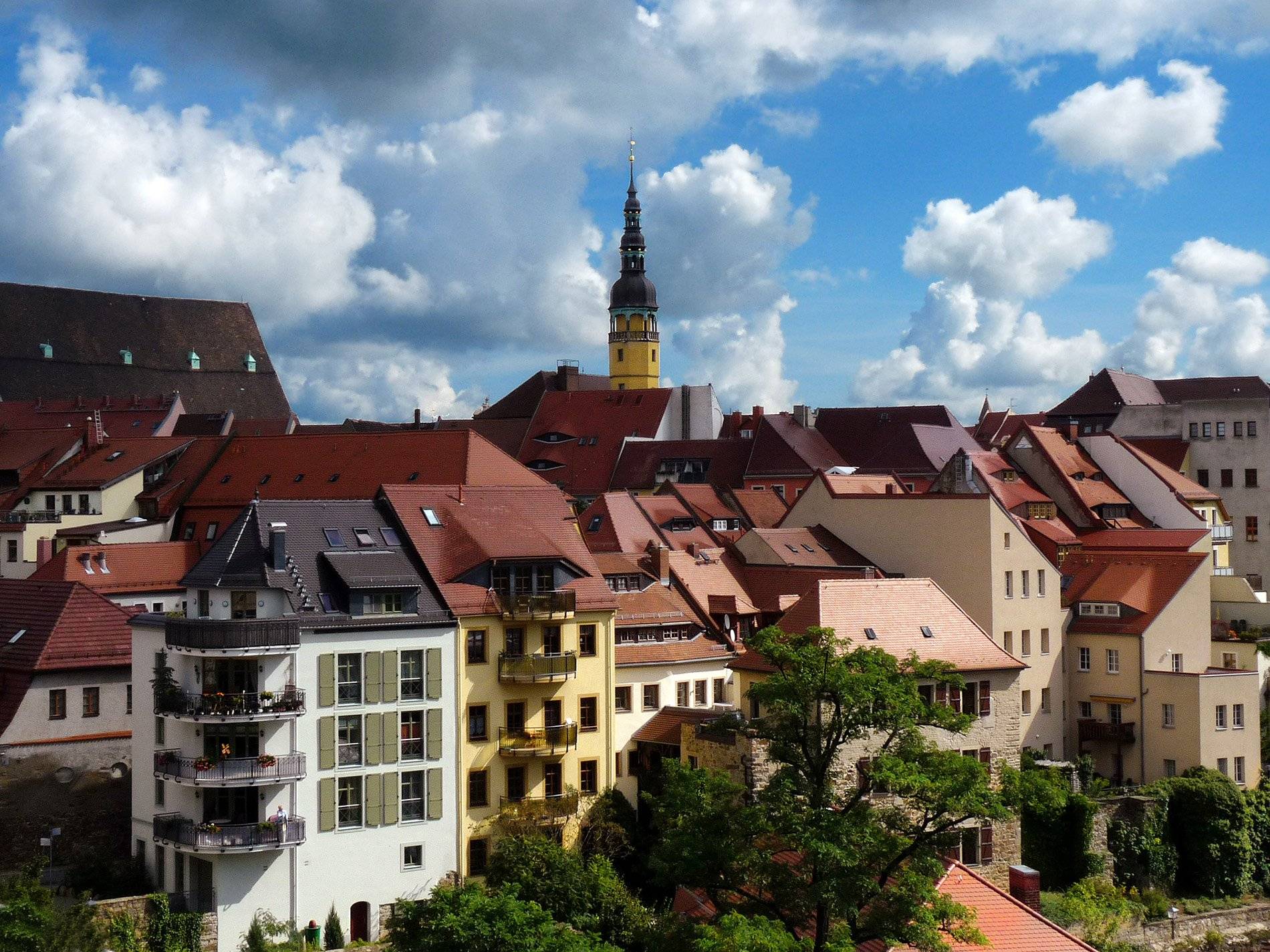 Как выгодно и без рисков купить жилье в германии