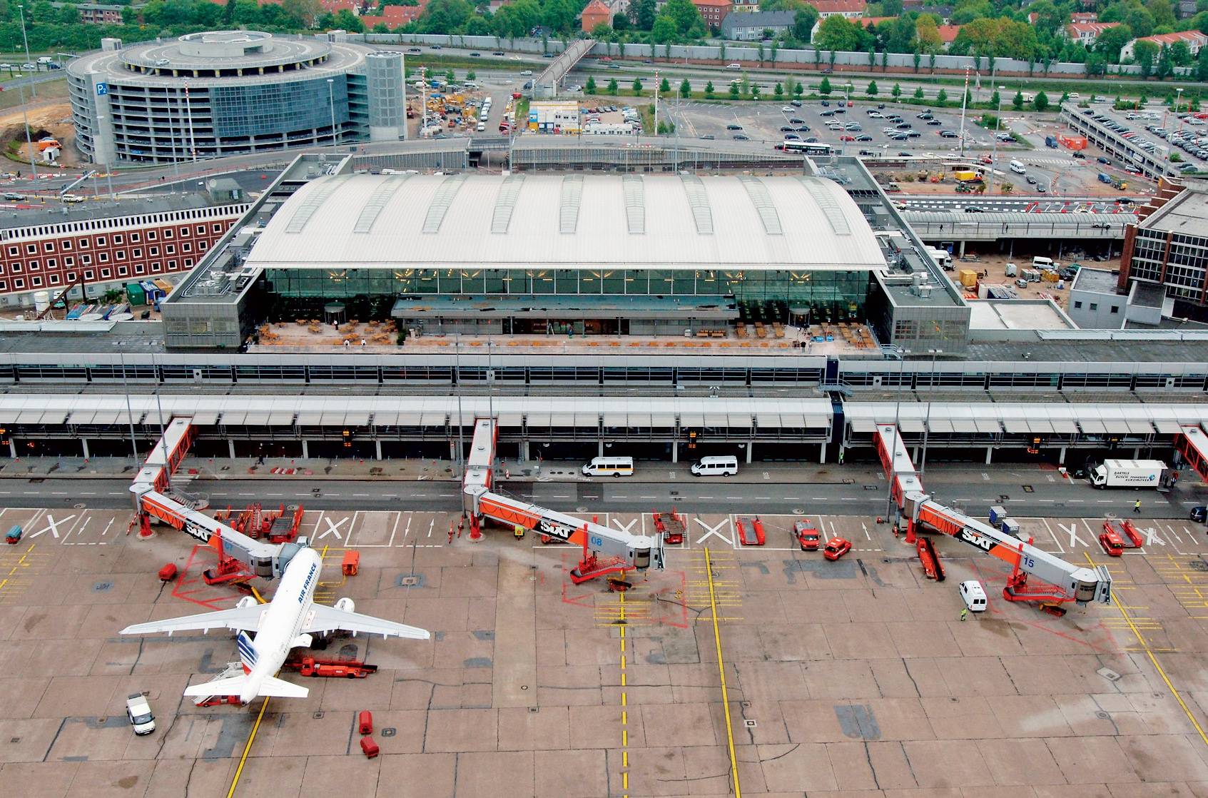 Аэропорт гамбурга — как добраться до города, схема и расписание, расположение и транспортное сообщение с городом