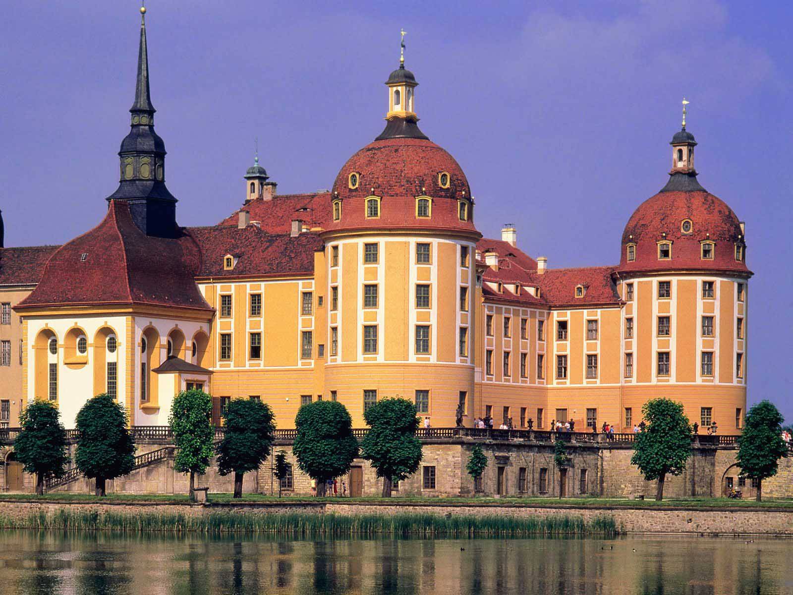 Замок морицбург