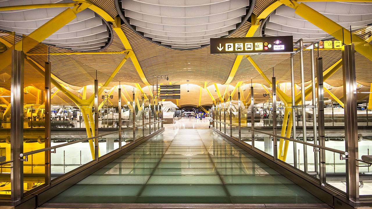 Барахас (аэропорт, мадрид): табло прилета, терминалы, схема и расстояние до мадрида. как добраться из аэропорта в центр мадрида?