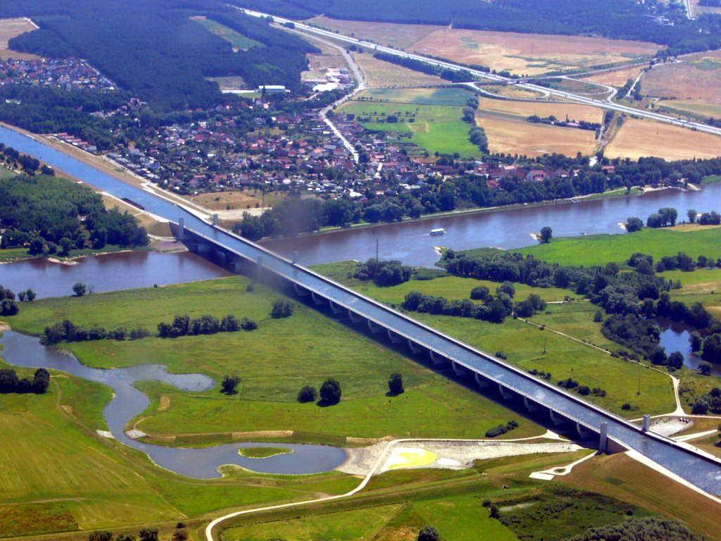 Магдебургский водный мост, его история и аналоги. три самых впечатляющих водяных моста в мире