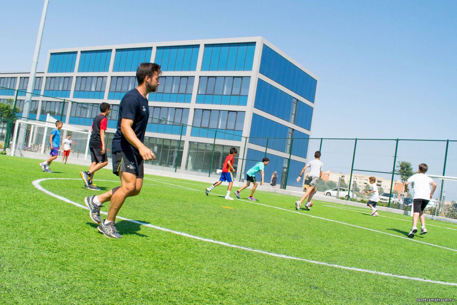 Спортивное обучение в испании: футбольные школы, теннисные академии и лагеря